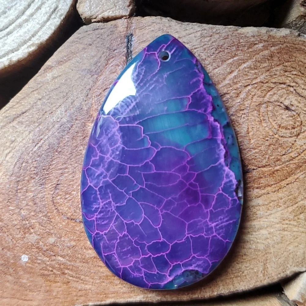 New Purple Fire Dragon Veins Agate Triangle Pendant.